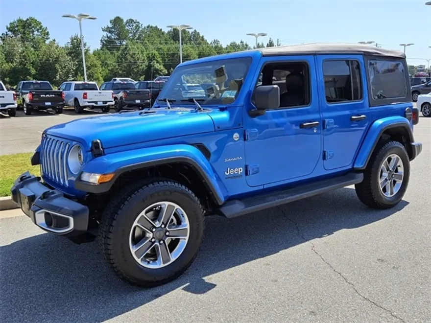2022 Jeep Wrangler Unlimited Sahara photo 1