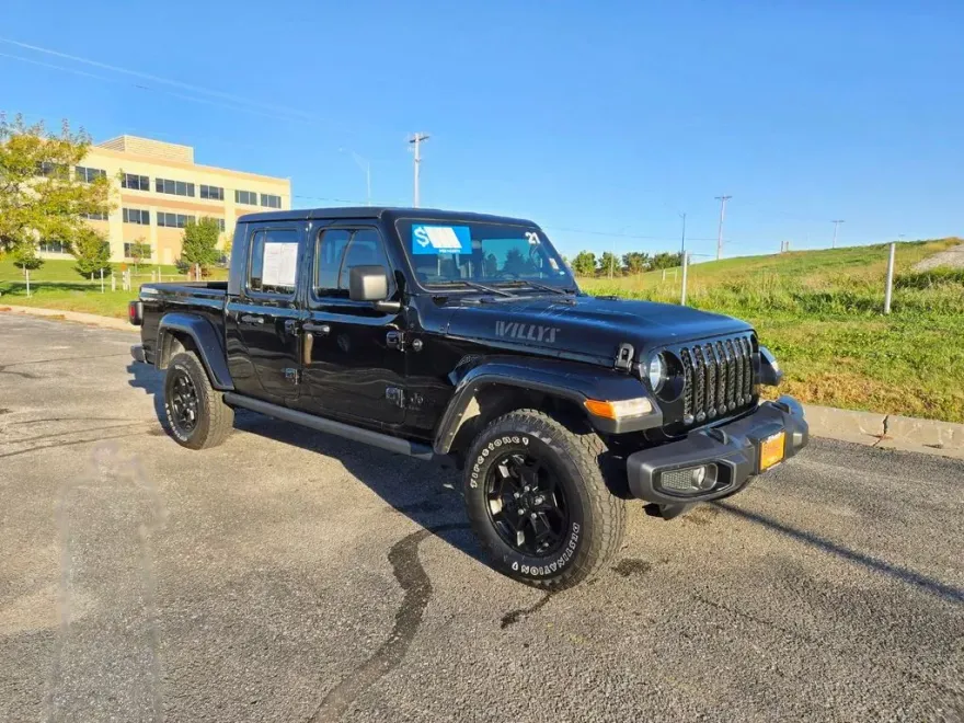 2021 Jeep Gladiator Sport photo 1