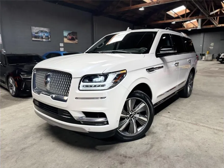 2019 Lincoln Navigator Reserve photo 1