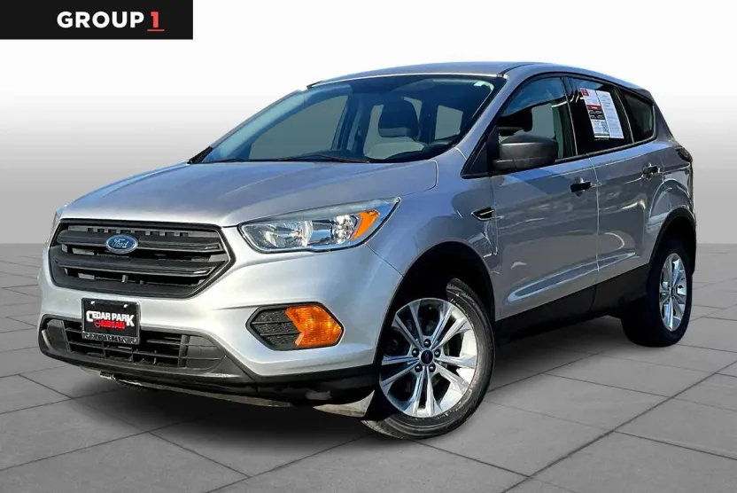 2017 Ford Escape S photo 1