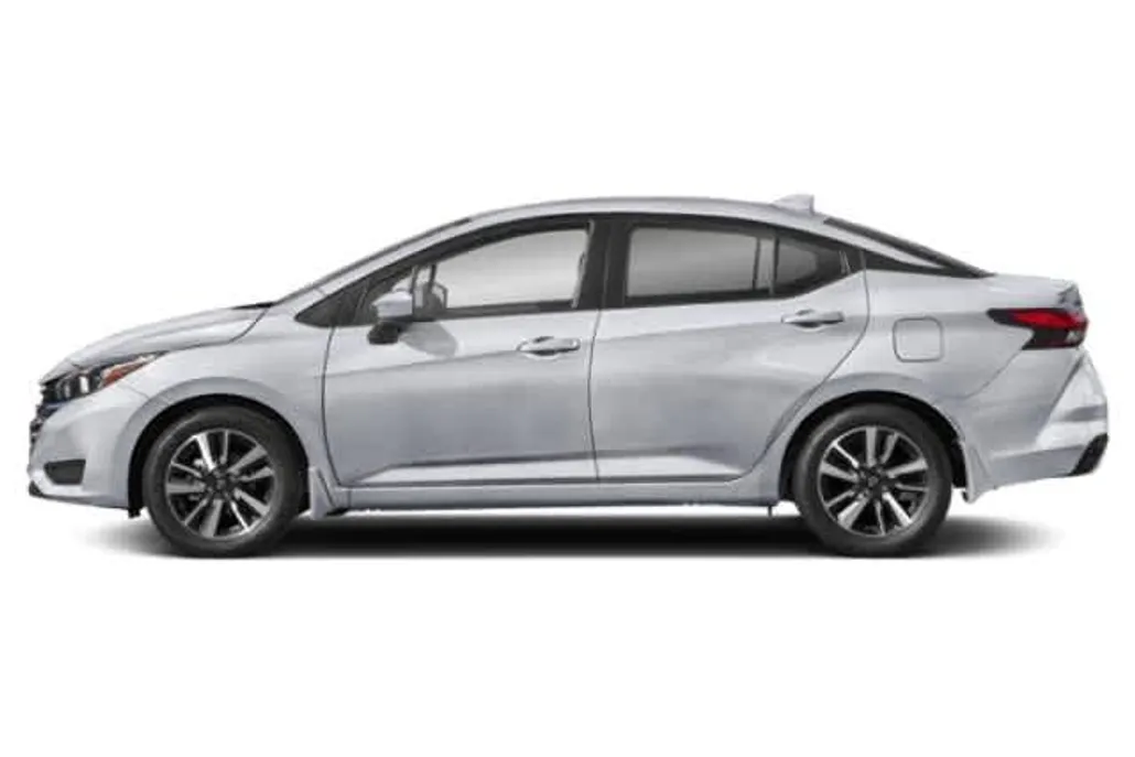 2025 Nissan Versa SV photo 1