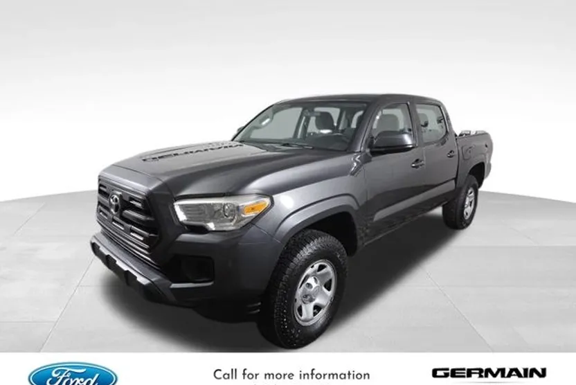 2017 Toyota Tacoma SR 4x4 photo 1