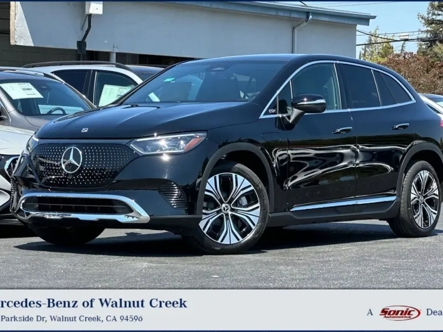 2026 Mercedes Benz EQE SUV photo 1