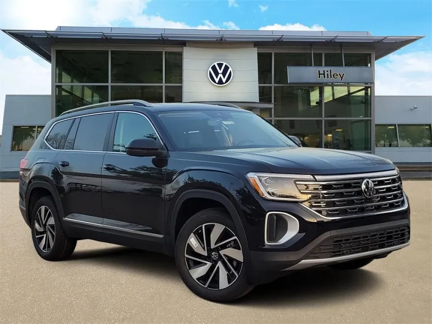 2025 Volkswagen Atlas SEL photo 1
