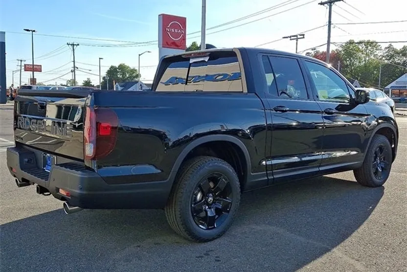 2026 Honda Ridgeline Black Edition photo 1
