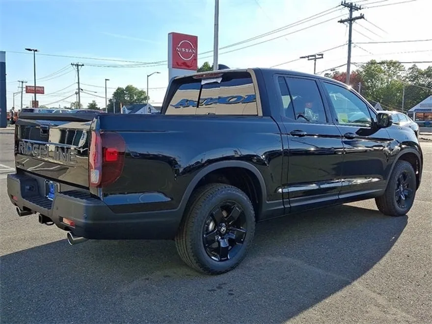 2026 Honda Ridgeline Black Edition photo 1