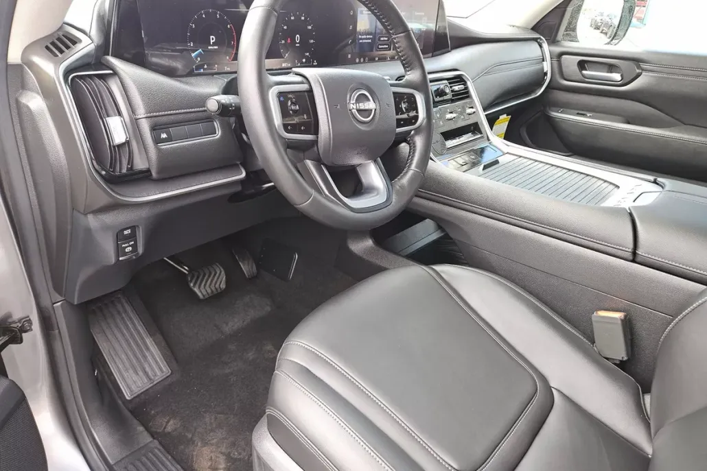 2026 Nissan Armada SV photo 1