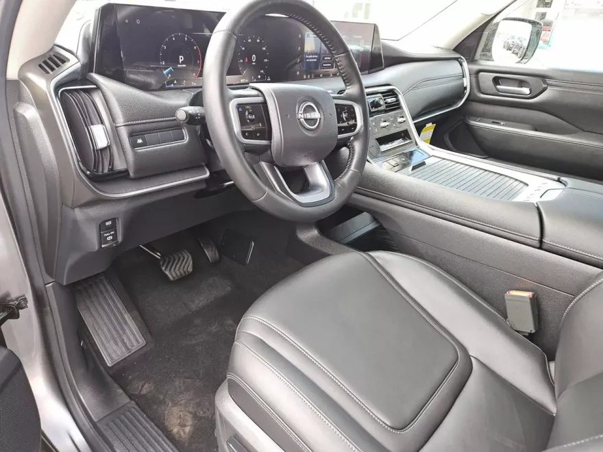 2026 Nissan Armada SV photo 1