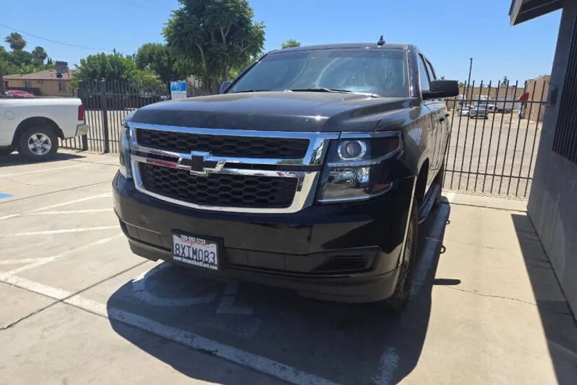 2020 Chevrolet Tahoe LT photo 1