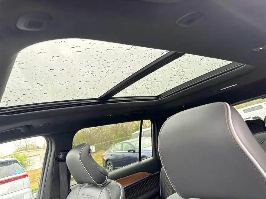 2025 Jeep Grand Cherokee L Summit photo 30
