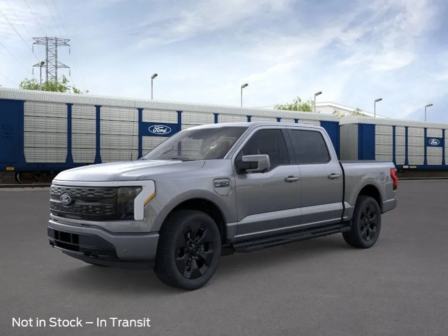 2025 Ford F-150 Lightning Platinum photo 1