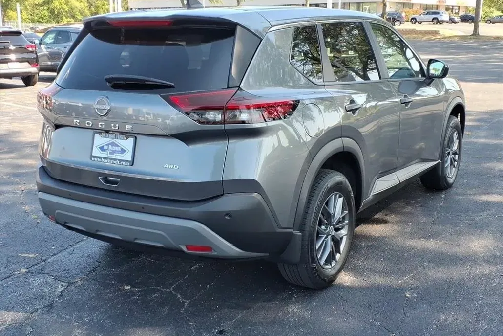 2023 Nissan Rogue S photo 1