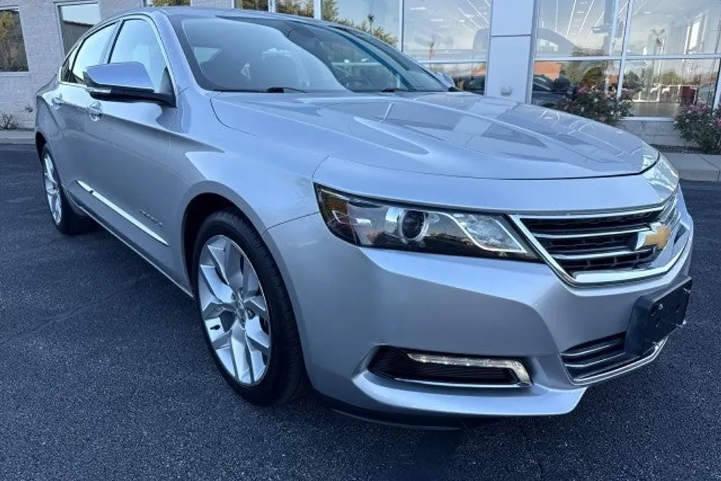 2018 Chevrolet Impala Premier photo 1