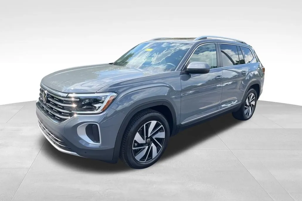 2026 Volkswagen Atlas SEL photo 1