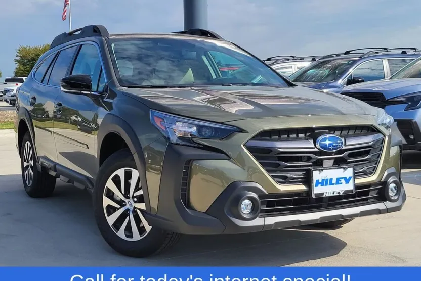 2025 Subaru Outback Premium photo 1