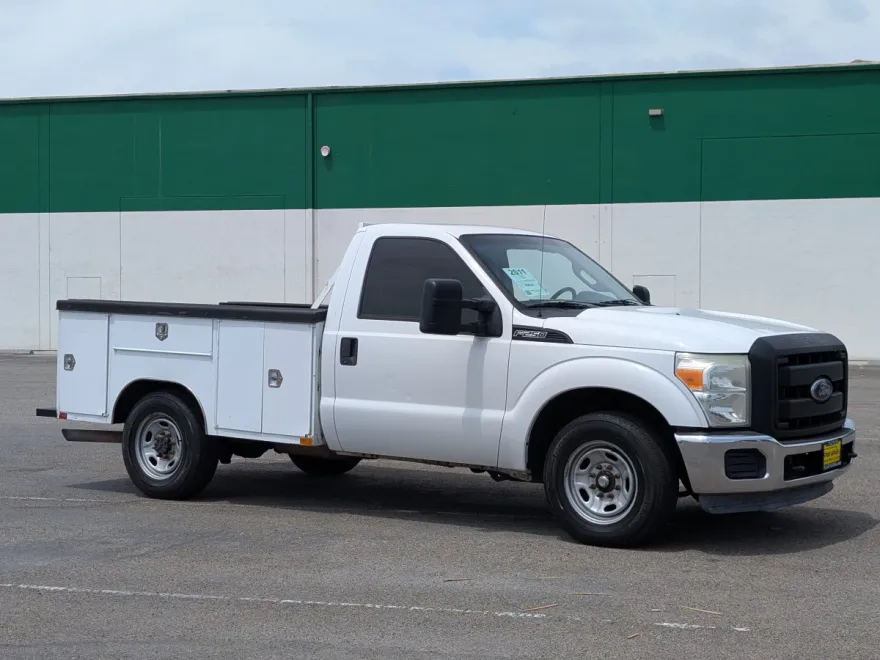 2011 Ford F-250 photo 1