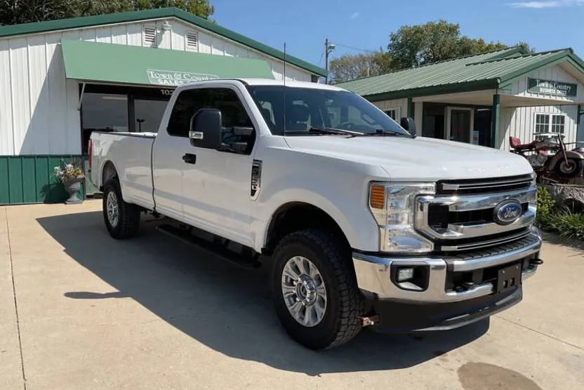 2021 Ford F-250 XLT photo 1
