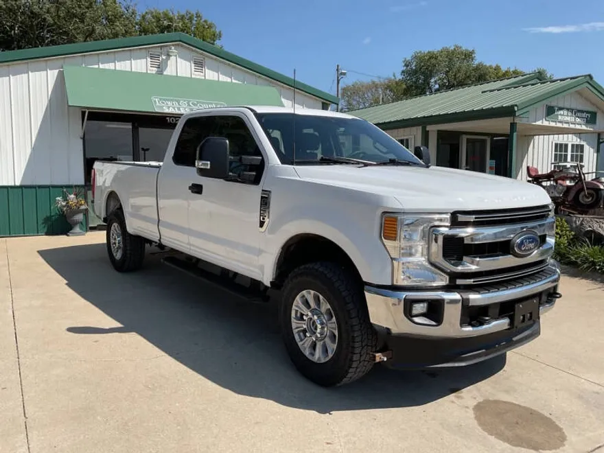 2021 Ford F-250 XLT photo 1