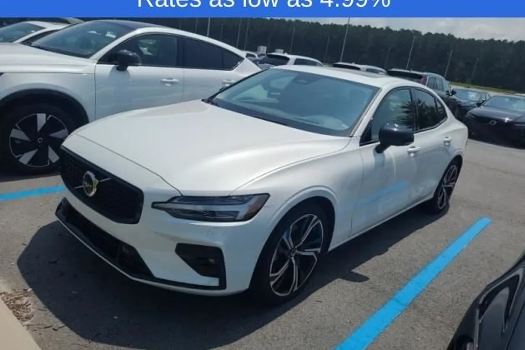 2024 Volvo S60 B5 AWD Ultimate photo 1
