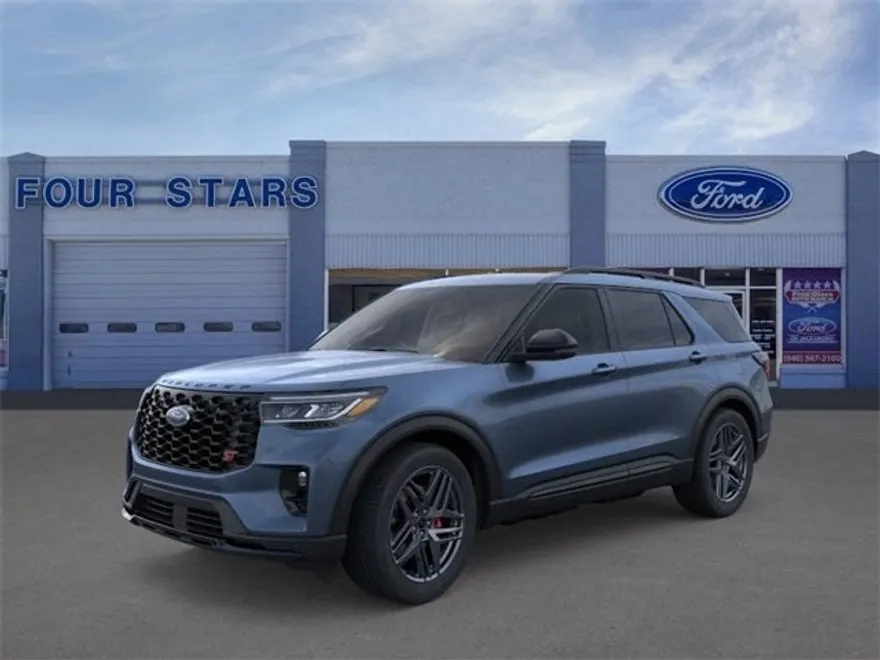 2025 Ford Explorer ST photo 1