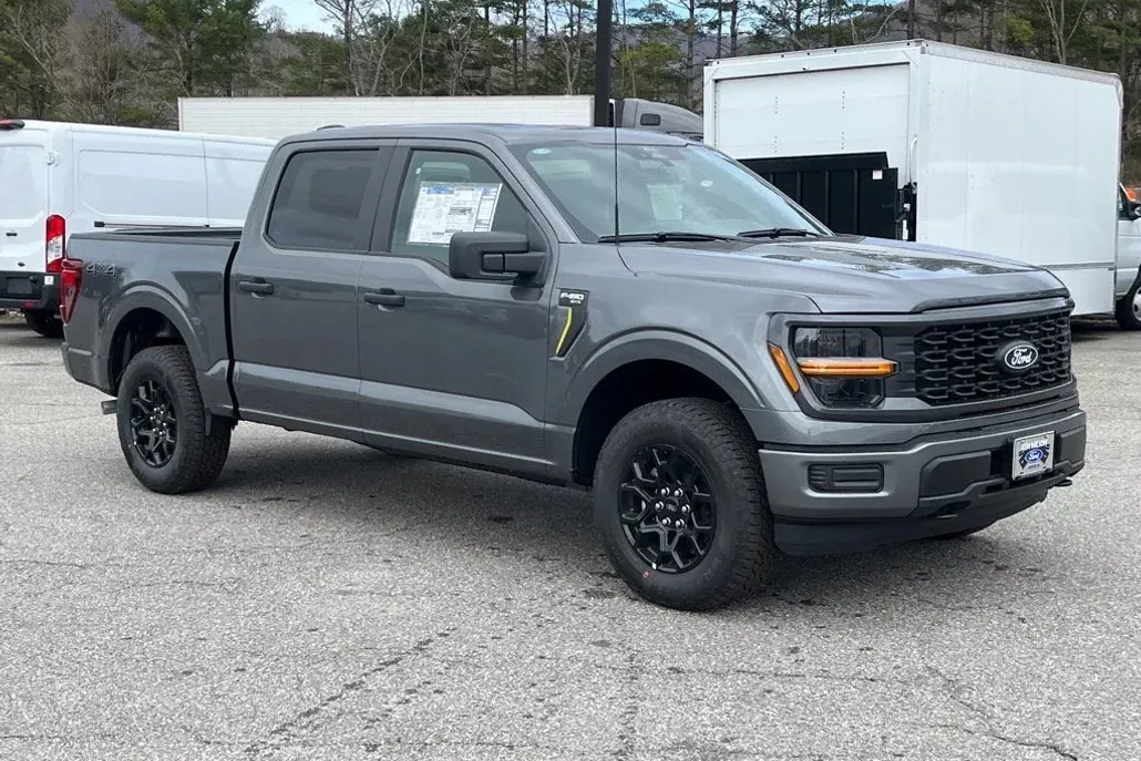 2025 Ford F-150 STX photo 1