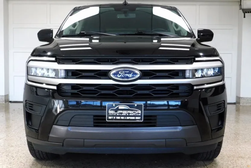 2024 Ford Expedition XLT photo 1