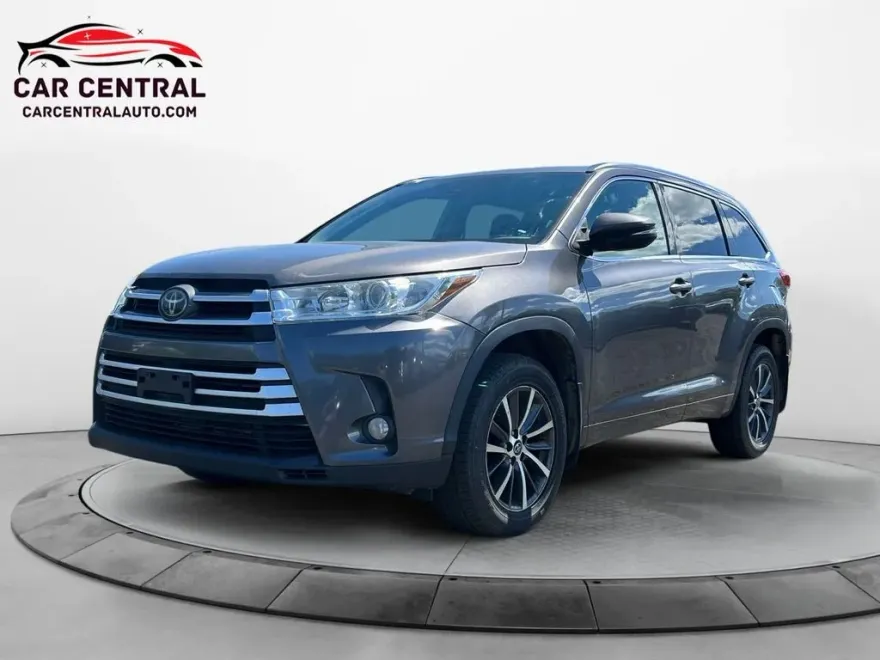 2018 Toyota Highlander XLE photo 1