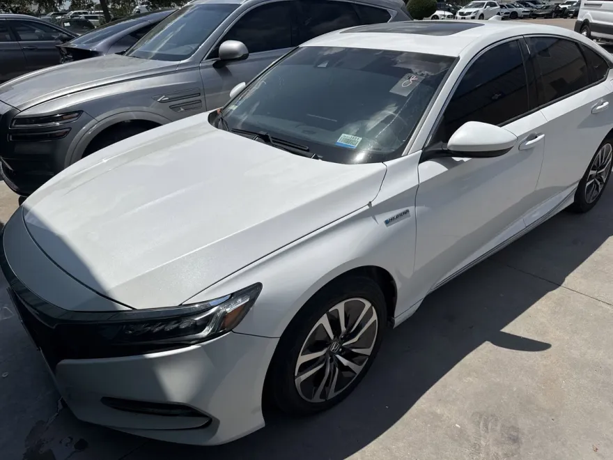 2019 Honda Accord Hybrid EX photo 1