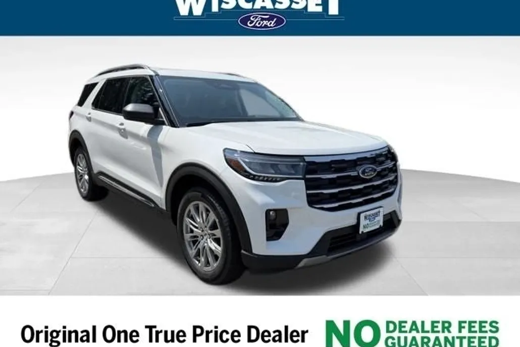 2025 Ford Explorer photo 1