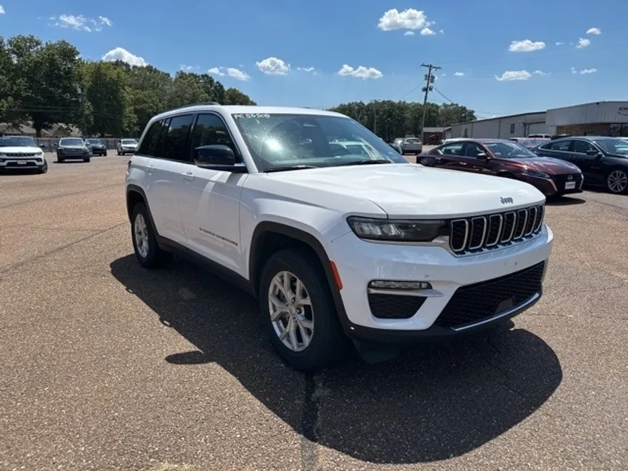 2023 Jeep Grand Cherokee Limited photo 1