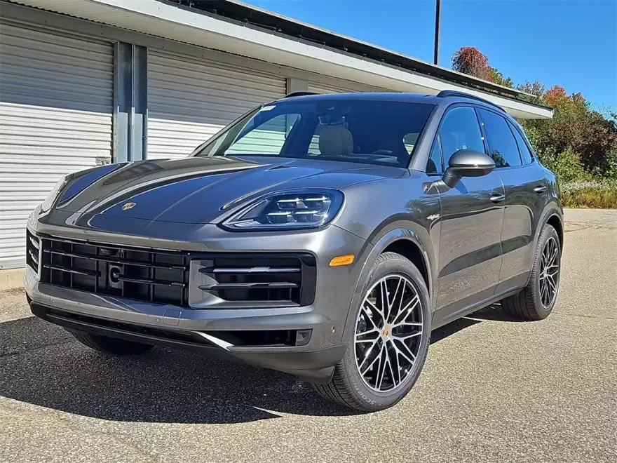 2026 Porsche Cayenne E-Hybrid photo 1