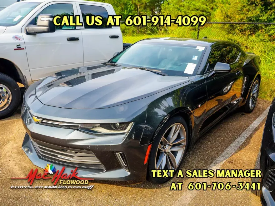 2016 Chevrolet Camaro 2LT photo 1