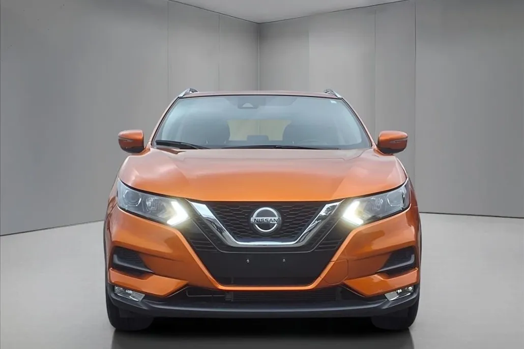 2022 Nissan Rogue Sport SV photo 1