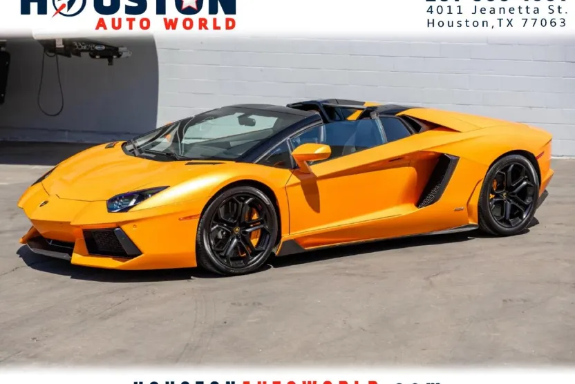 2014 Lamborghini Aventador Roadster photo 1
