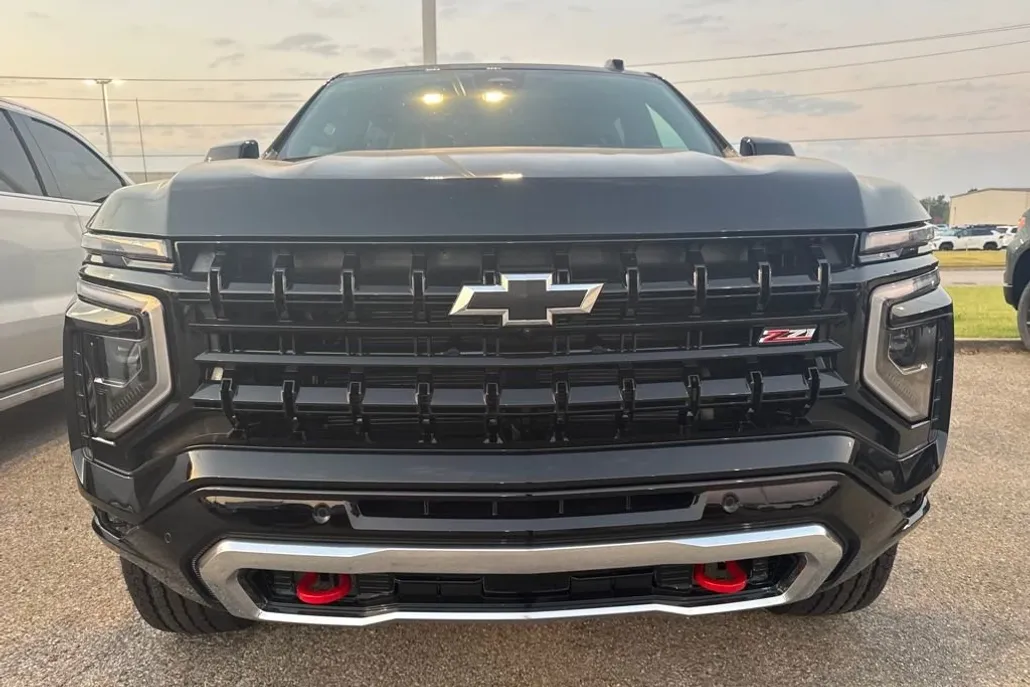 2026 Chevrolet Tahoe Z71 photo 1