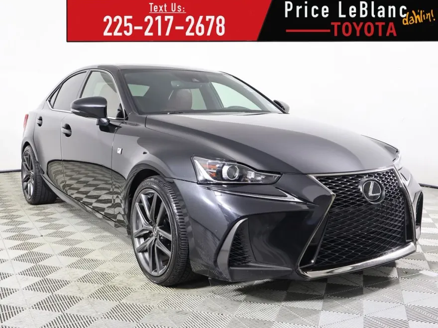 2020 Lexus IS 300 F SPORT photo 1