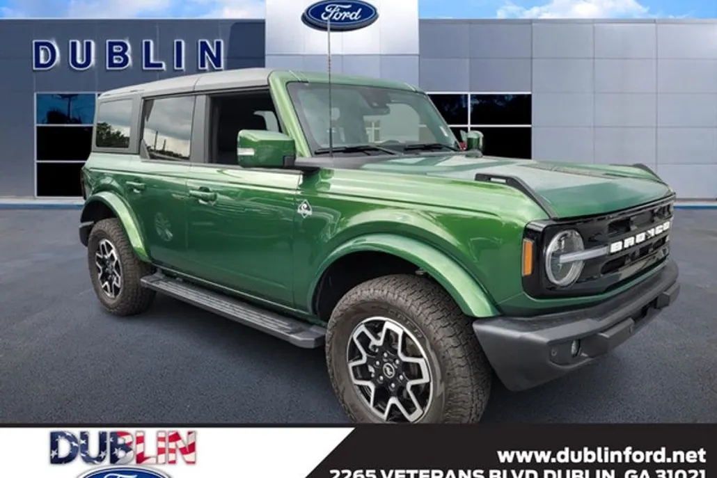 2024 Ford Bronco Outer Banks photo 1