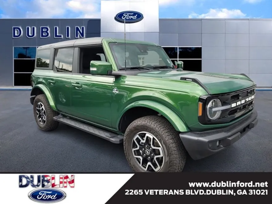2024 Ford Bronco Outer Banks photo 1