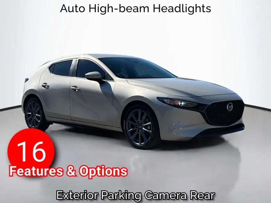 2023 Mazda Mazda3 2.5 Select Hatchback photo 1