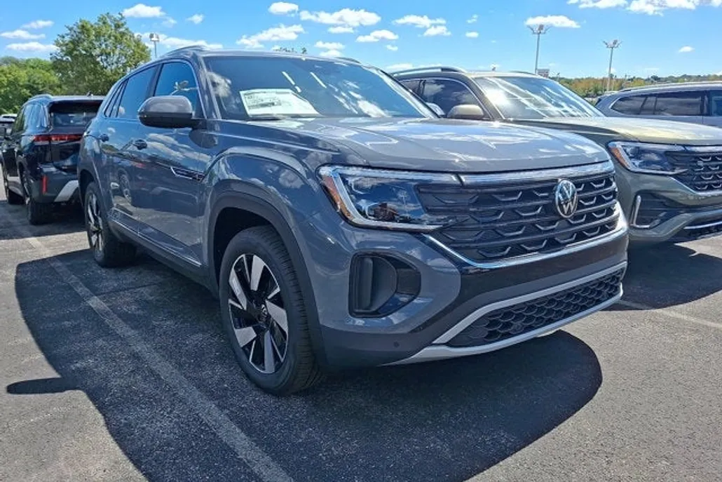 2026 Volkswagen Atlas Cross Sport SEL photo 1