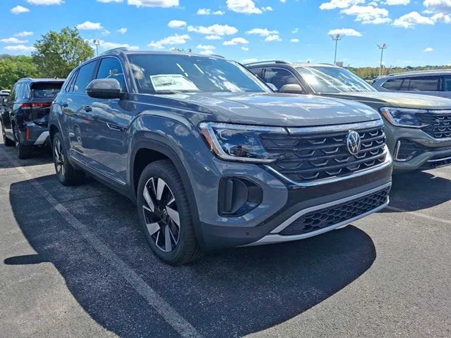 2026 Volkswagen Atlas Cross Sport SEL photo 1