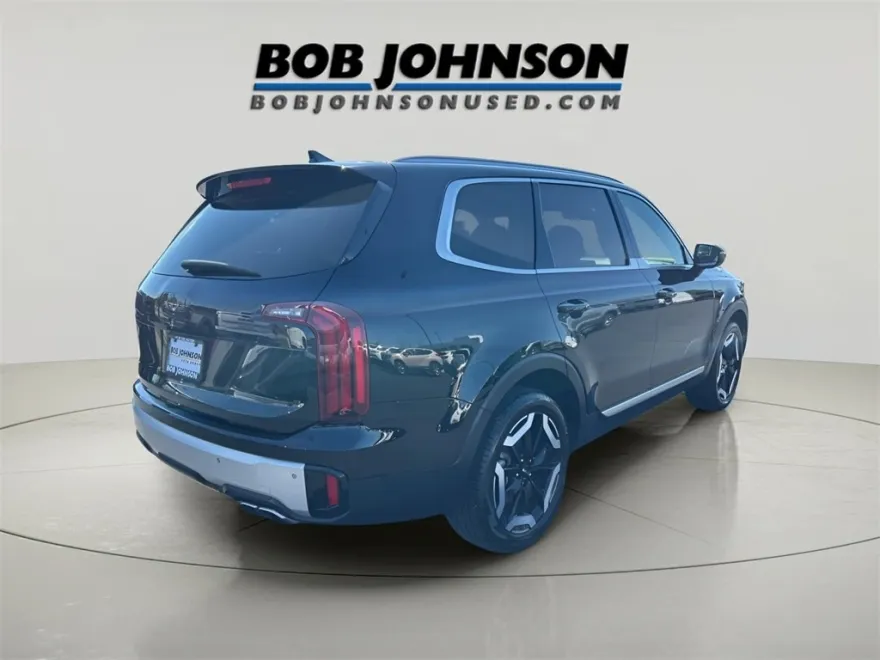 2024 Kia Telluride S photo 1