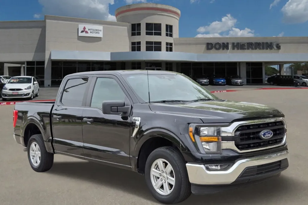 2023 Ford F-150 XLT photo 1