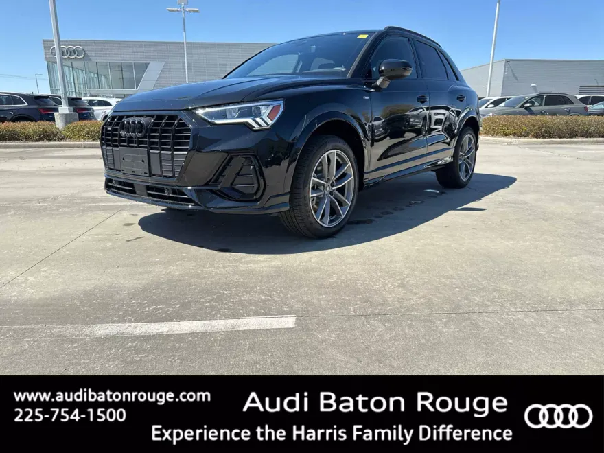 2025 Audi Q3 45 TFSI S line Premium photo 1