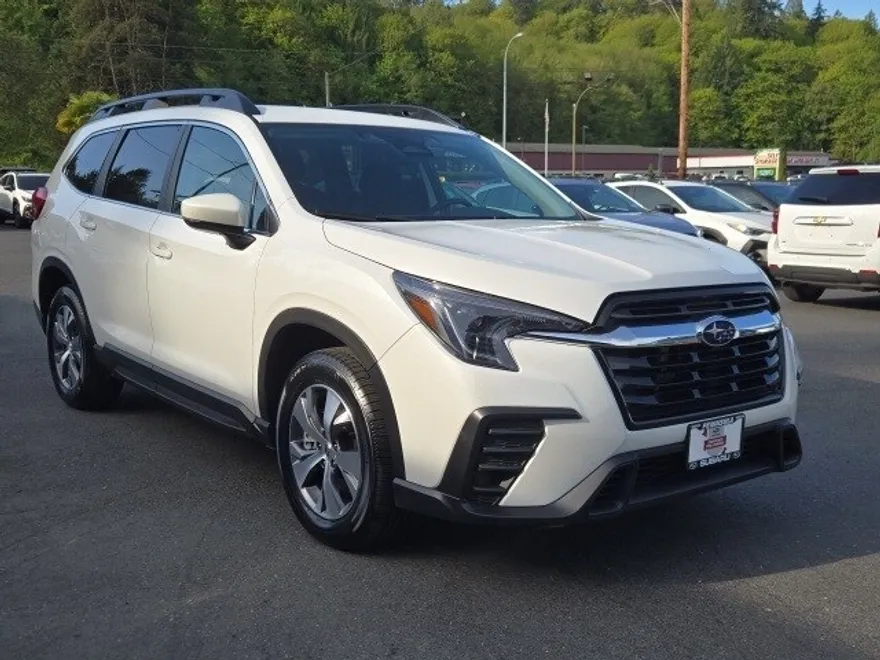 2024 Subaru Ascent Premium photo 1