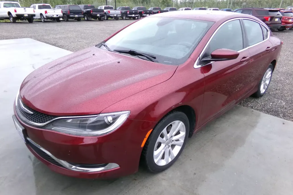 2015 Chrysler 200 Limited photo 1
