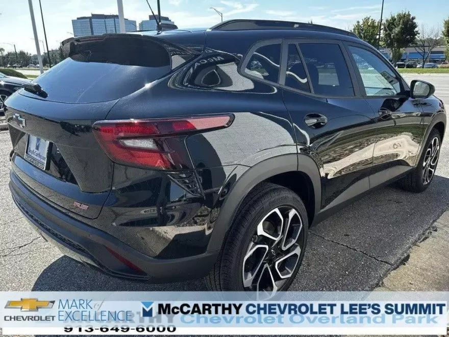 2025 Chevrolet Trax photo 1
