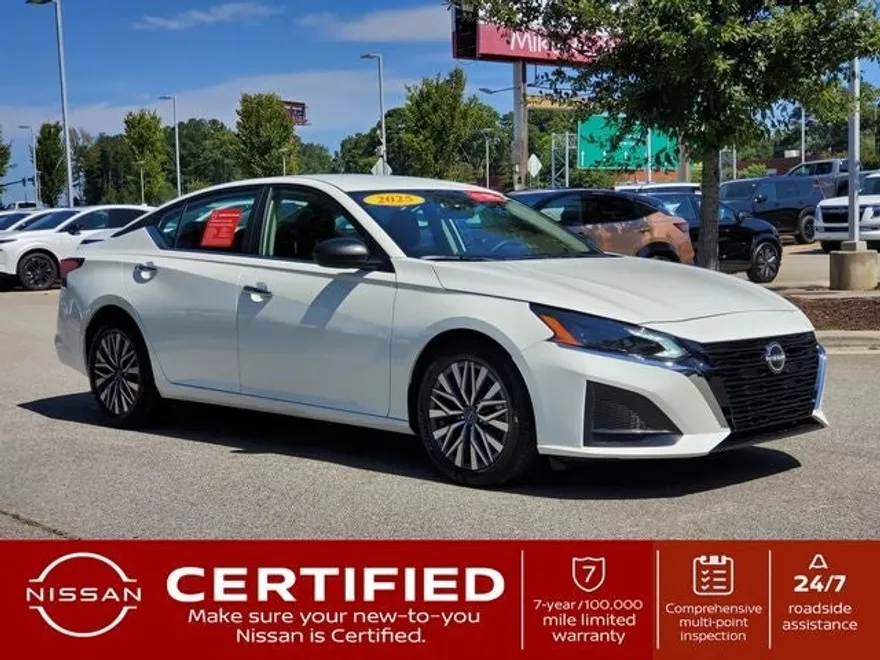 2025 Nissan Altima 2.5 SV photo 1
