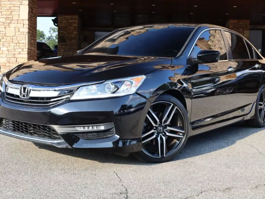 2017 Honda Accord Sport SE photo 1