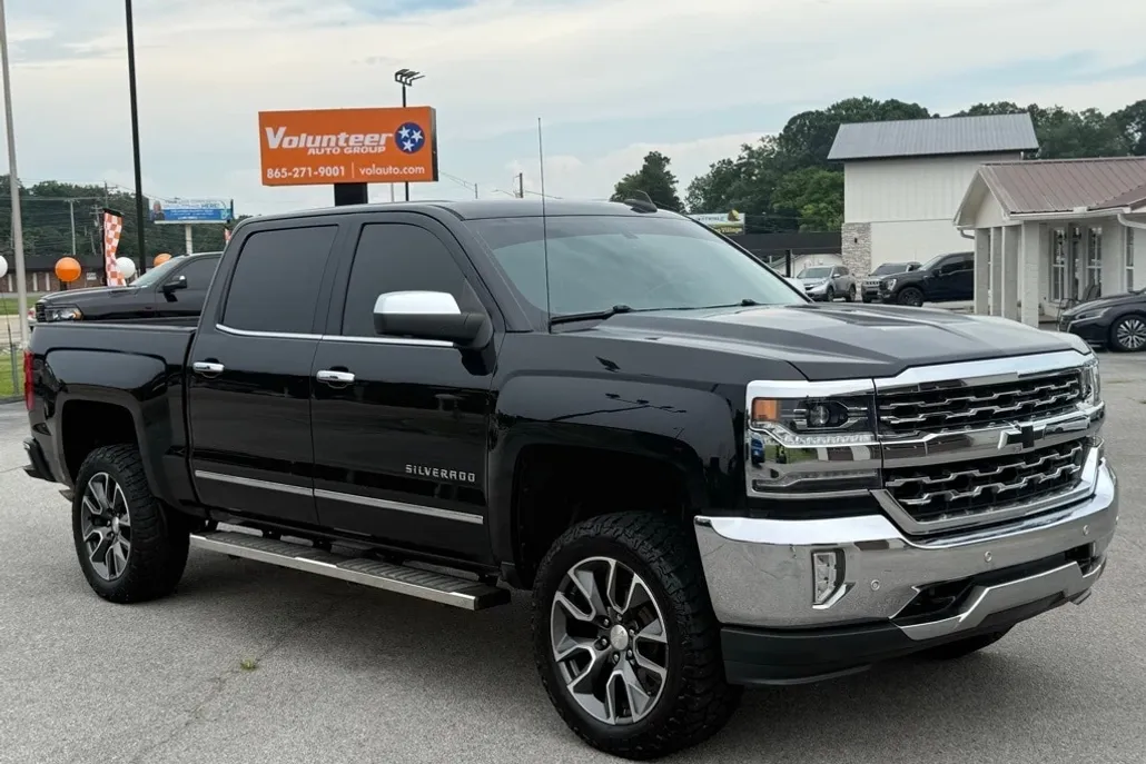 2018 Chevrolet Silverado 1500 LTZ photo 1